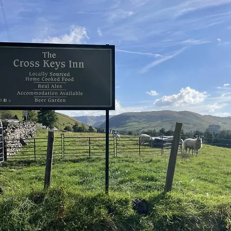 Cross Keys 3*